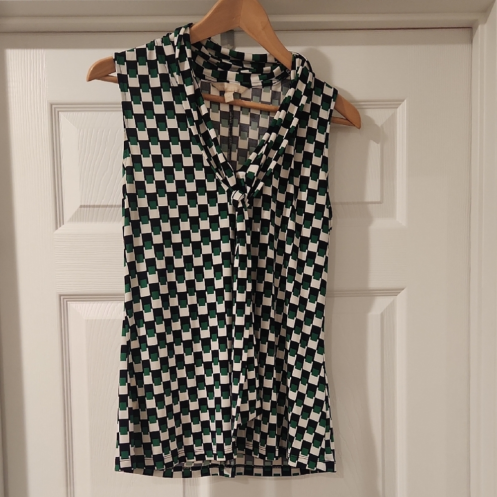 Banana Republic Factory Black and White Sleeveless Blouse